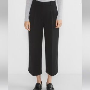 Aritzia Effortless Pant - Size 2 Cropped
